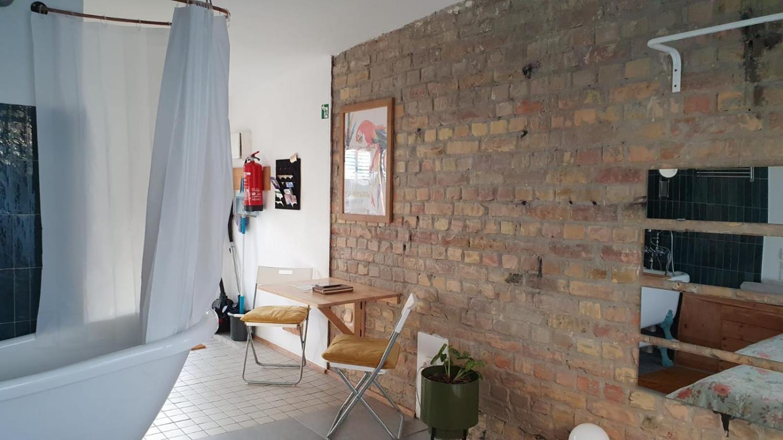 Squat Deluxe Berlin, The Hostel Dış mekan fotoğraf