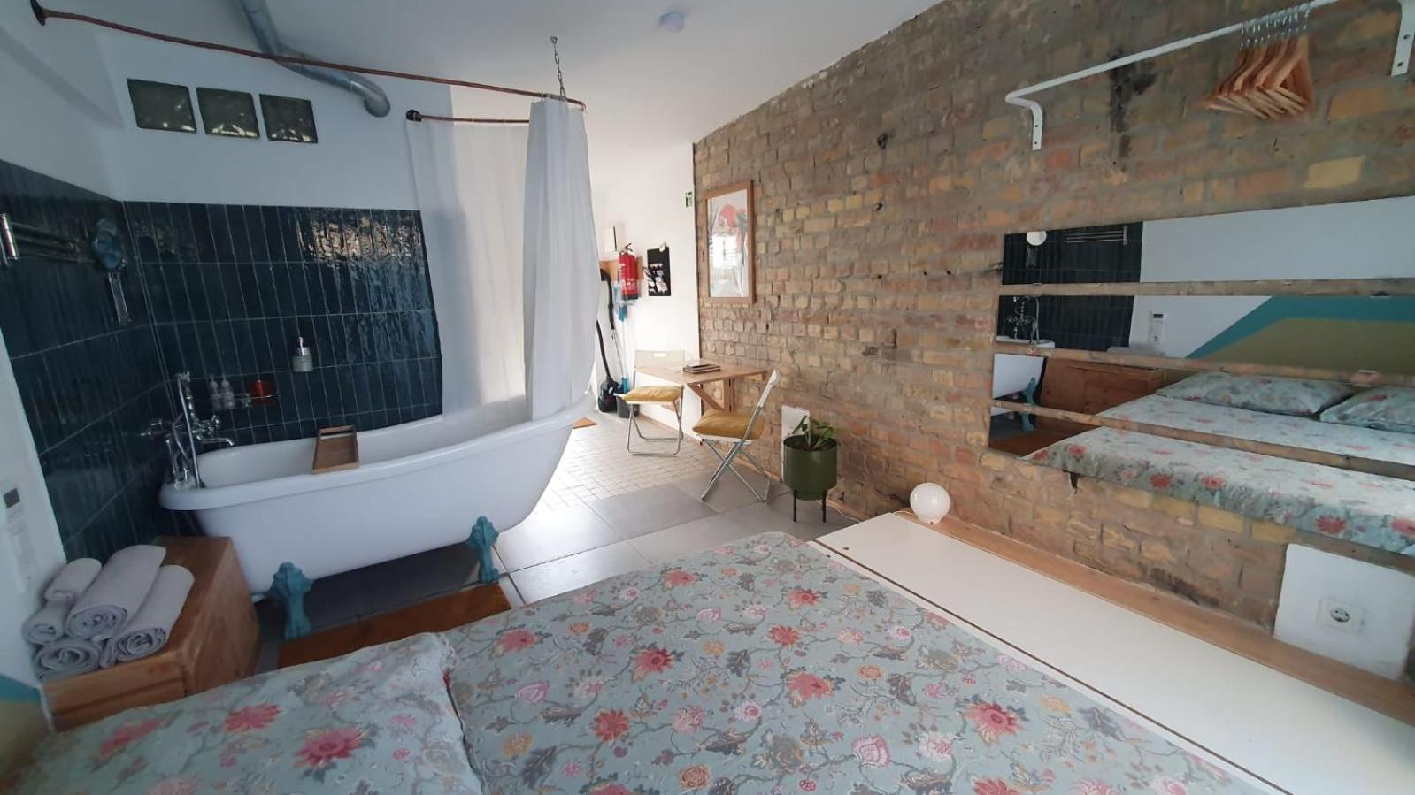 Squat Deluxe Berlin, The Hostel Dış mekan fotoğraf